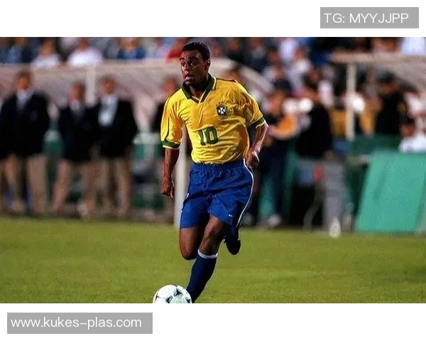 足球天才小罗的传奇人生与场上风采全景描绘